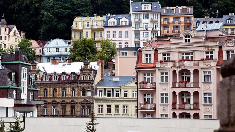 Karlovi Vari razkazujejo brezhibno urejeno podobo. (Foto: Shutterstock)