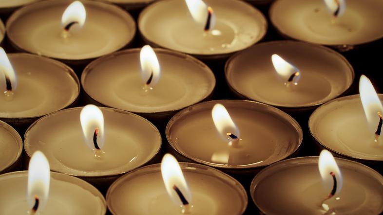 Svečka, sveča, smrt, žalovanje