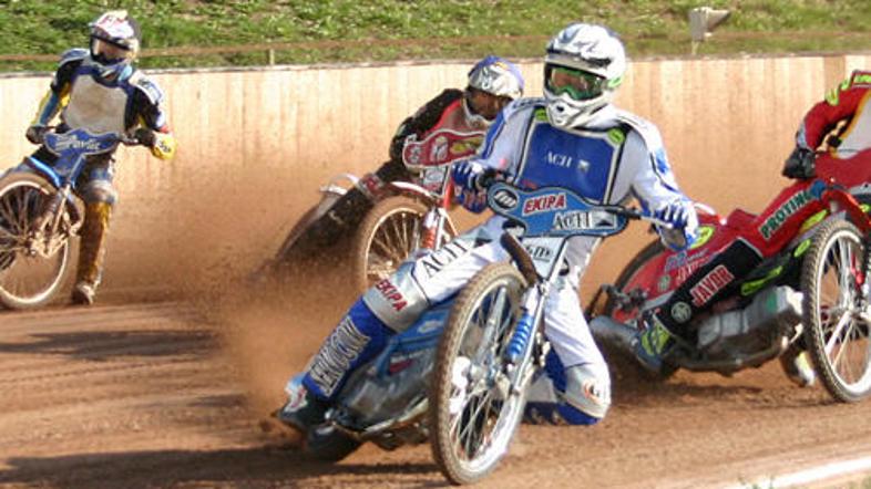 Slovence v finale EP parov že čakajo Madžari, Poljaki, Čehi, Latvijci in Rusi.