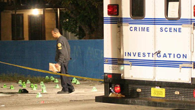 Študenti so bili ustreljeni pred nočnim klubom.