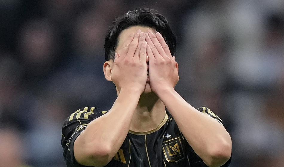 Plačal ji je 200 tisočakov, a je hotela še več, zdaj obsojena na zapor