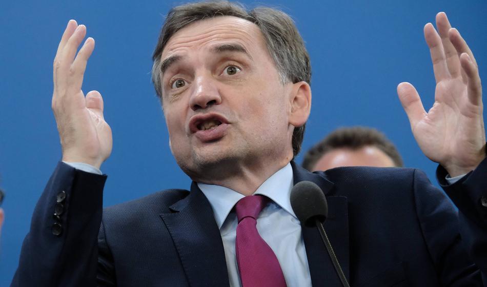 Filmski pobeg nekdanjega ministra iz EU: Brez potnega lista prebegnil v ZDA