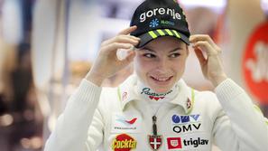 smučarske skakalke tiskovna špela rogelj