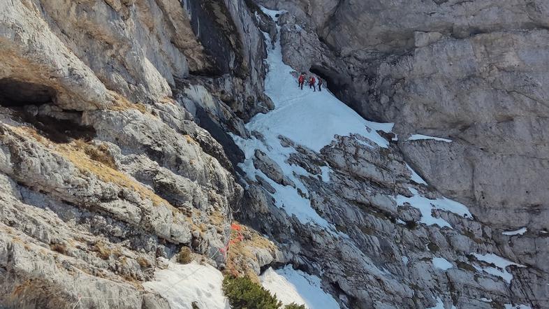 Migovec jama reševanje