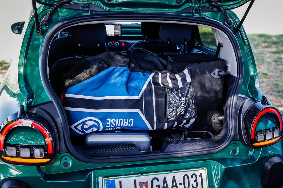 Predstavitev Renault twingo, R4 in R5 | Avtor: Saša Despot