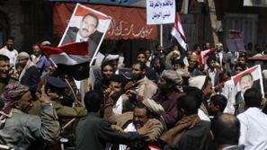 Podporniki režima v Jemnu so želeli obračunati z nasprotniki. Vmes se je postavi