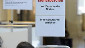 Nemške bolnišnice so darovalce krvi pozvale h krvodajalski akciji, saj so v več 