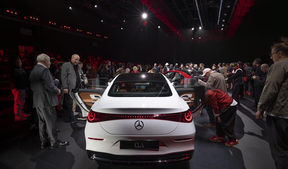 Šef Mercedesa iskreno o Kitajcih in prihodnosti