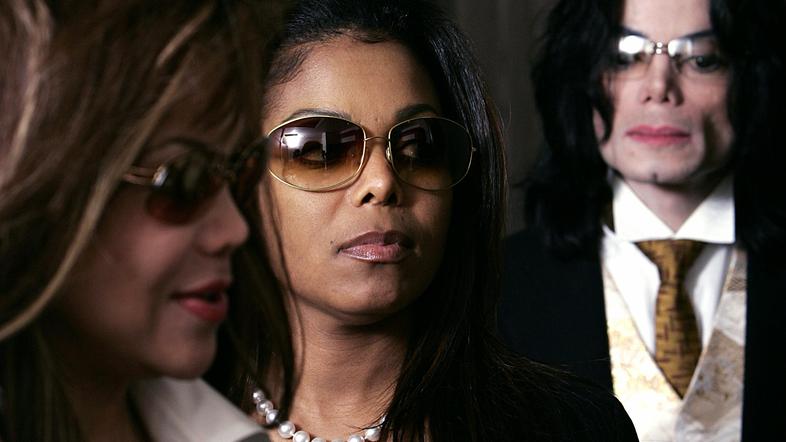Michaelov duh naj bi obiskal svoji sestri Janet in La Toyo. © AFP
