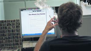 S kapljicami, ki "zdravijo" vse nevarne bolezni, bi rad preprečil nastanek raka.