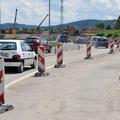 Vozila se bodo v krožišče Tomačevo po prenovi vključevala s štirih pasov, zato s