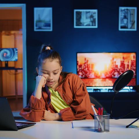 najstnica snema video za družbena omrežja
