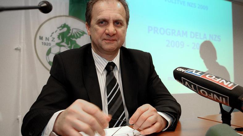 Podpredsednik trdi, da ni razloga, bi zamenjali predsednika. (Foto: Anže Petkovš