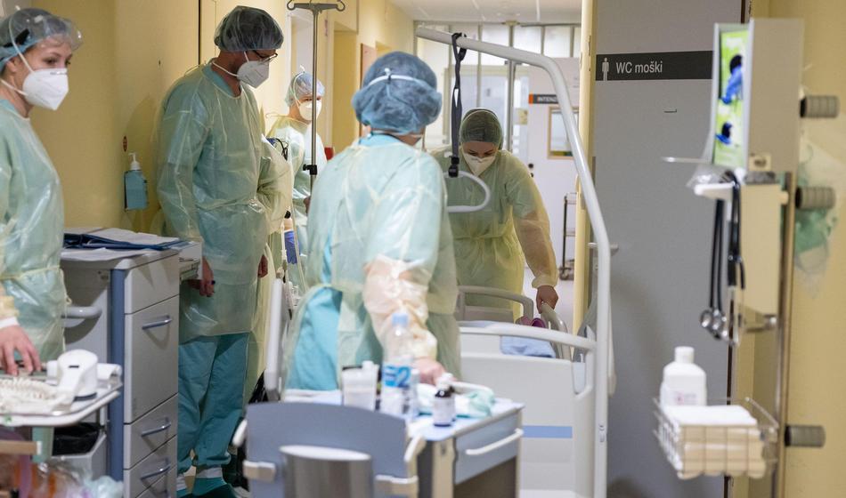 Šest primerov: Zavarovalnice razkrile, ali bi denar povrnile ali ne