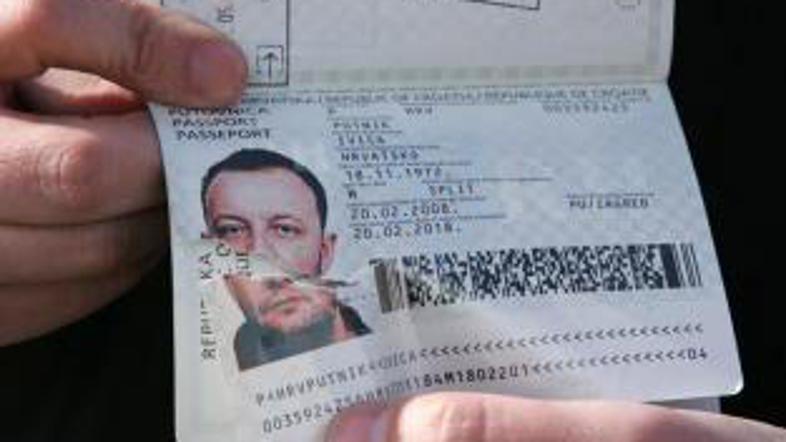 Uničen potni list Ivice Putnika.