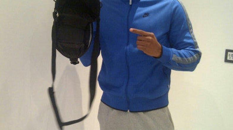 Valencia Ekvador kamera fotoaparat kraja lopov torbica Twitter