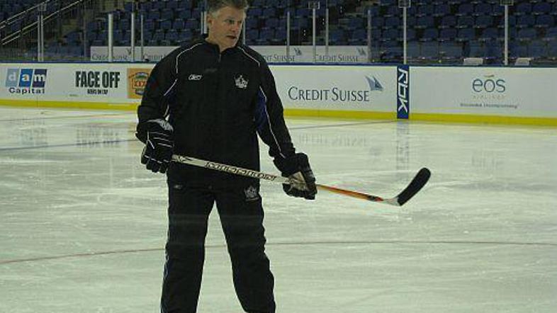 Trener moštva LA Kings Marc Crawford Anžetu Kopitarju napoveduje zvezdniško kari