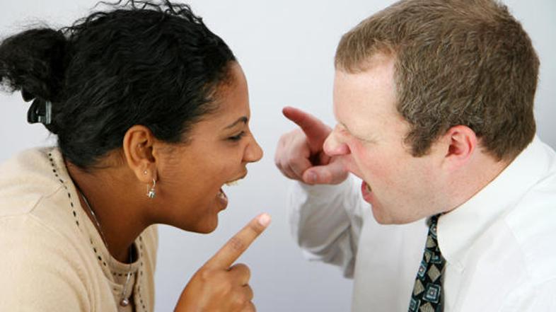 Izkazovanje jeze je v nasprotju z zatiranjem čustev ključ do uspešnega profesion