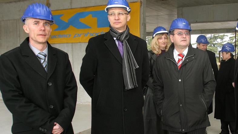 Ravnatelj Srednje tehniške šole Koper Iztok Drožina (levo), minister Igor Lukšič