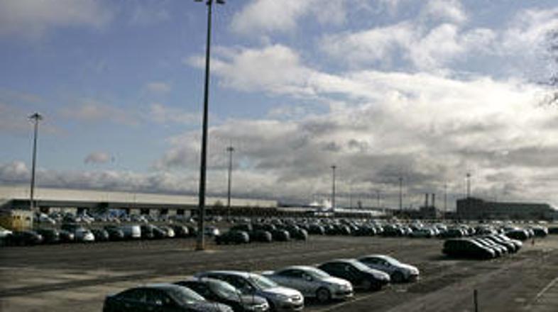 Evropska komisija je pripravljena ukrepati tako proti državam EU, ki bi neutemel