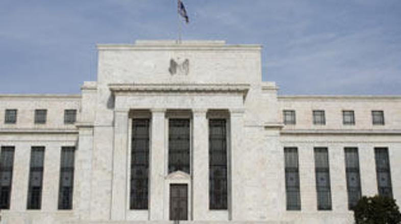 FED je od lanskega septembra temeljno obrestno mero znižal za 3,25 odstotne točk