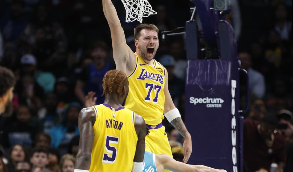 Kaj dela suhi Luka Dončić?! Dva nora vrhunca v nekaj minutah!