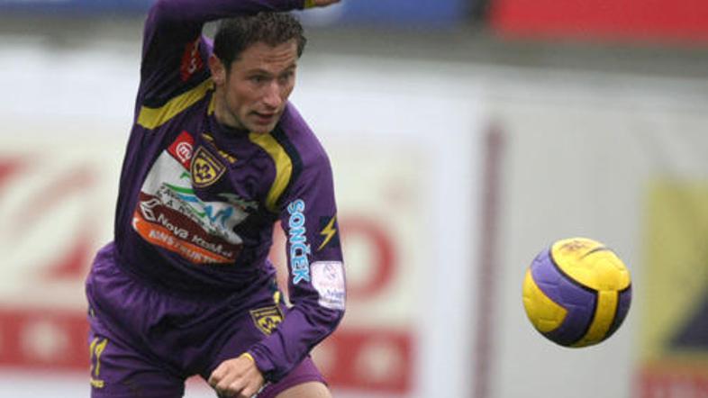 Dragan Jelić je z zadetki v končnicah tekem Mariborčanom priboril kar tri točke.