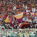 Na italijanske nogometne stadione se vračajo nogometni navdušenci, huligani pa s