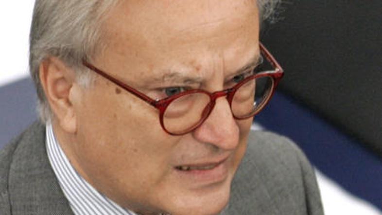 Swoboda vztraja, da mediacija ni pravi način reševanja spora.