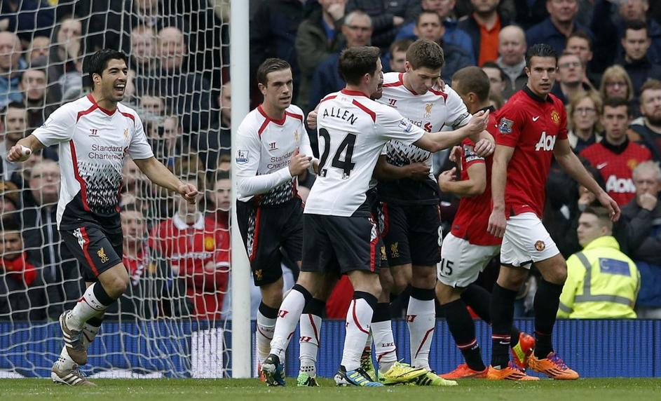 Gerrard gol Manchester United Liverpool EPL
