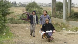 Ljudje bežijo iz Sirije