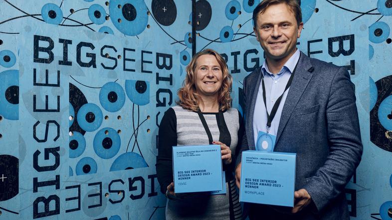 Damjana Črček in Tomaž Lanišek, Urad za razvoj, pametno skupnost in projekte