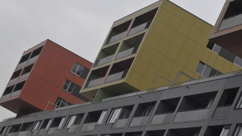 V najslabšem primeru bi se stanovalci iz republiških in mestnih stanovanj morali