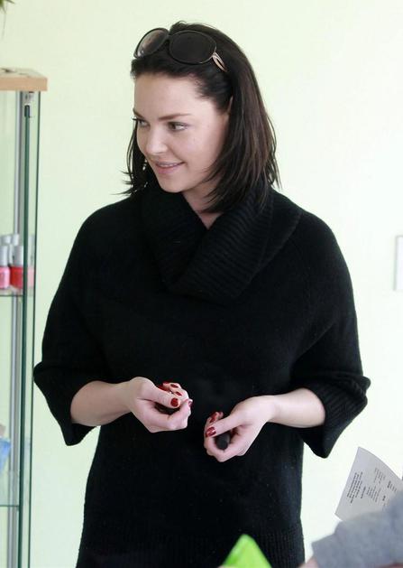 Katherine je predkratkim spremenila svojo pričesko. (Foto: Flynet/JLP)