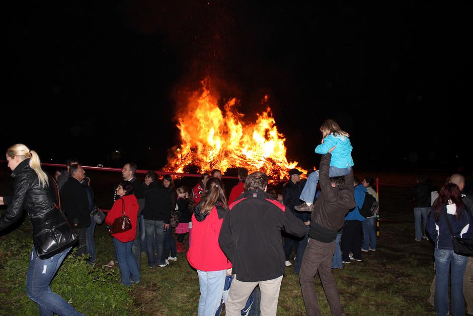 KRES, KRESOVANJE, RUŠE, NAJVEČJI KRES, 01_05_11 | Avtor: Žurnal24 main