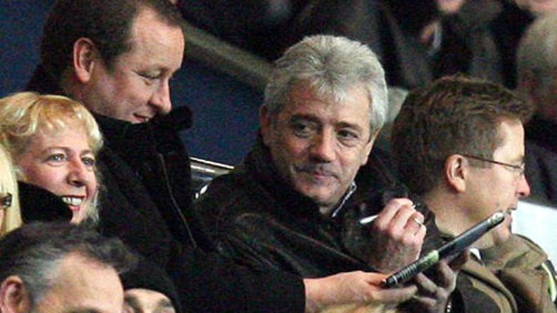 Kevin Keegan in lastnik kluba Mike Ashley na tekmi FA pokala proti Stoke Cityju.