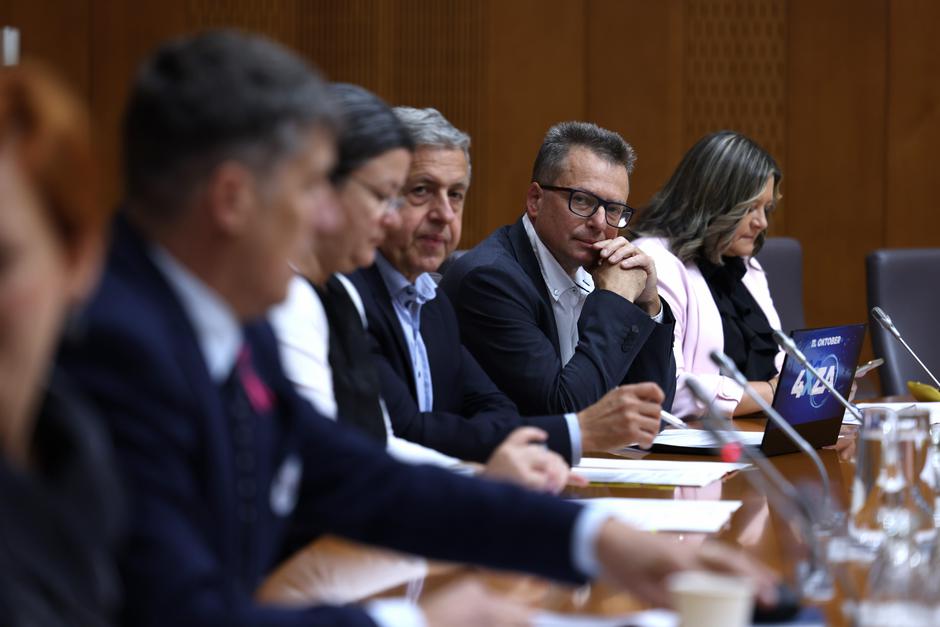 Janez Žakelj, Zvonko Černač, Katja Kokot | Avtor: Matija Sušnik/DZ