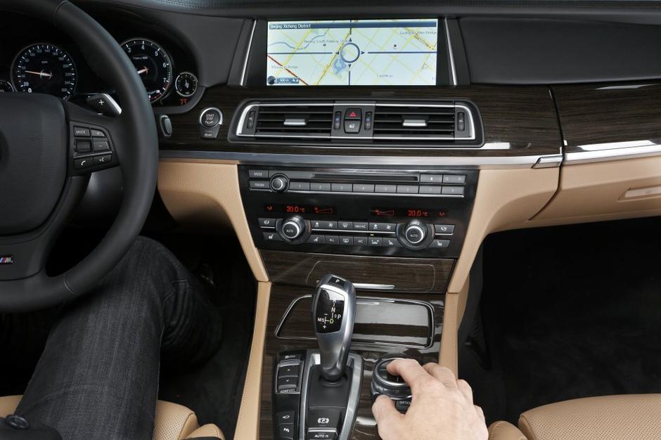 BMW connected drive | Avtor: BMW