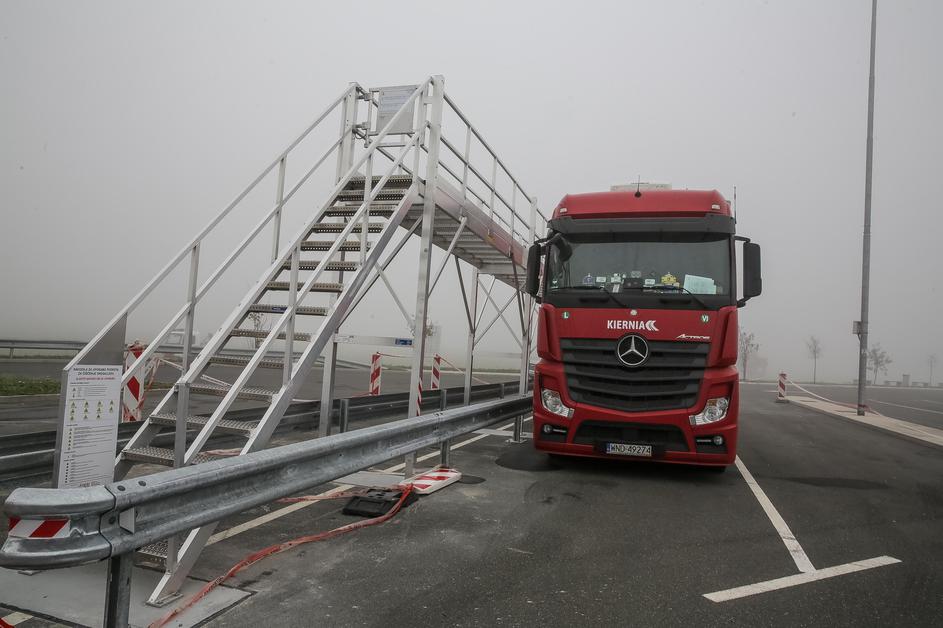 Dars rampa za čiščenje snega in ledu