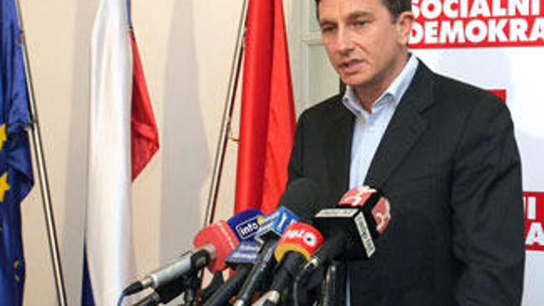 Pahorjevi Socialni demokrati bi, če bi bile volitve to nedeljo, za šest odstotko