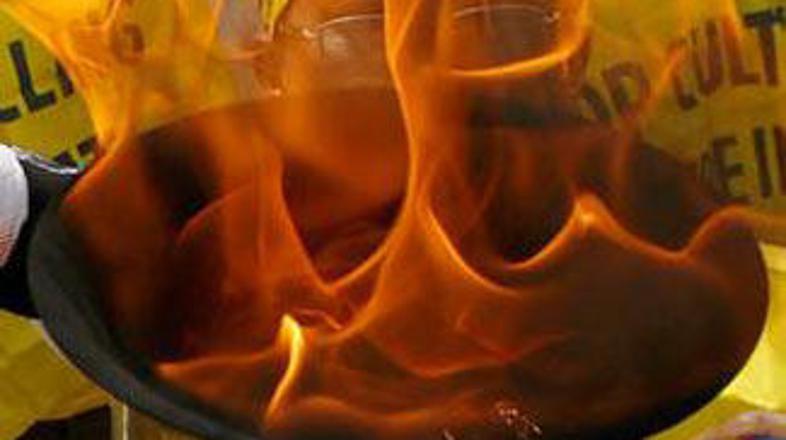 V Indiji, kjer živijo številni tibetanski begunci, so protesti potekali ob priho