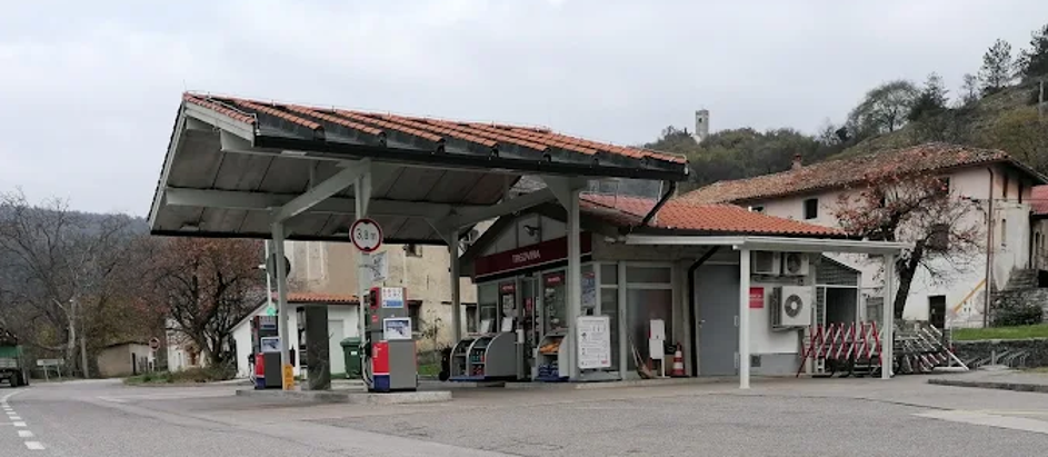 Petrol bencinska črpalka