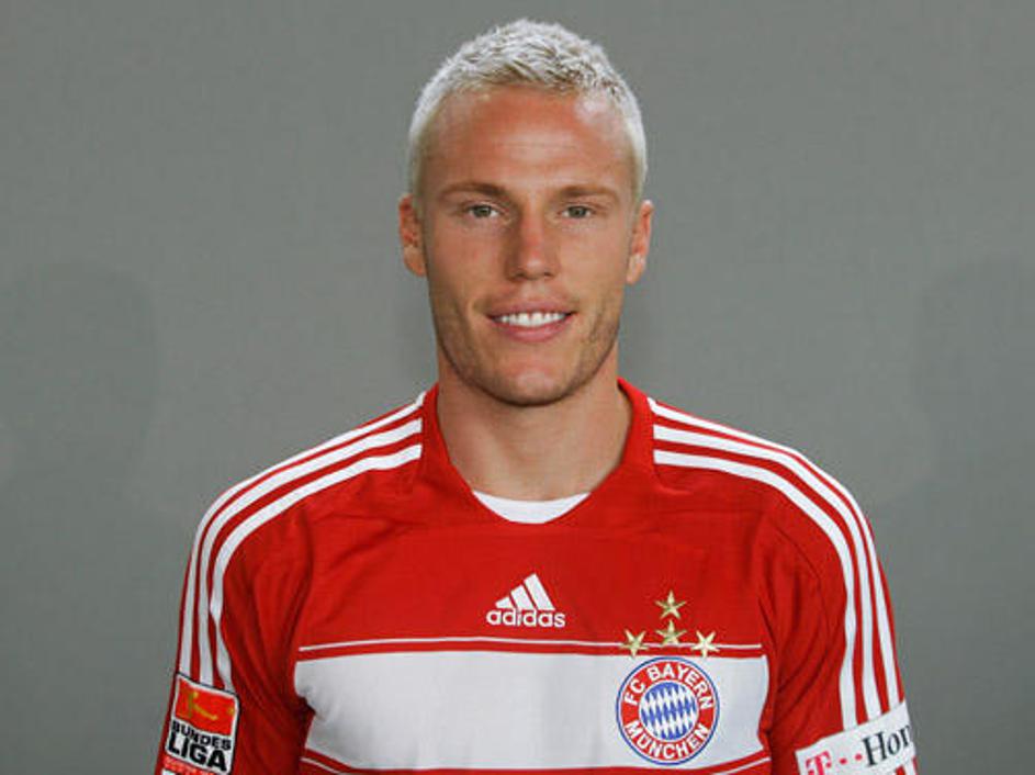 Christian Lell se je skril, da se je izognil prestopu v Stoke City.