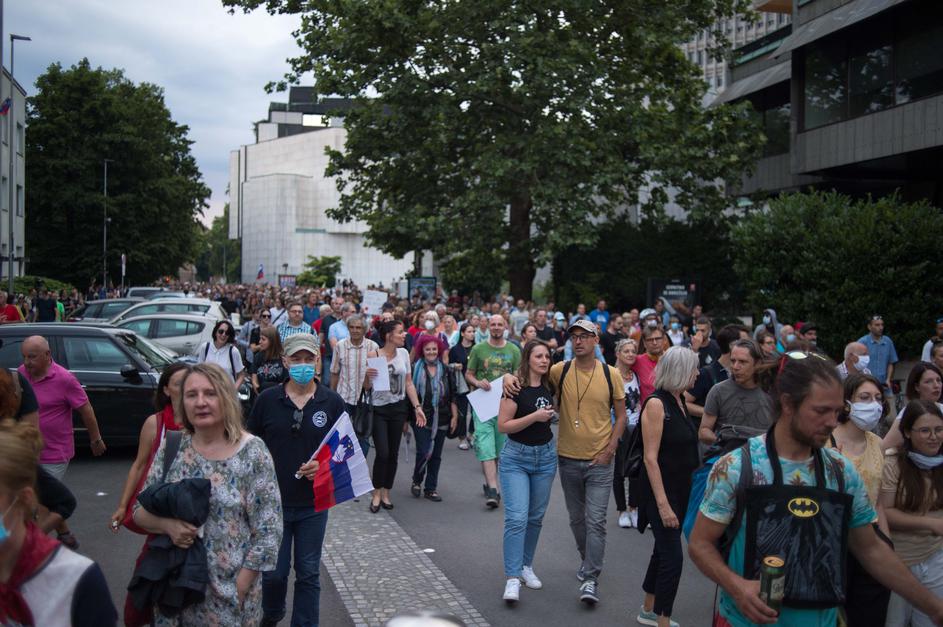 antiproslava protesti dan državnosti