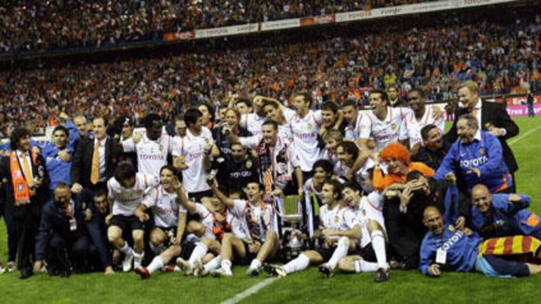 Nogometaši Valencie so se veselile pokalne lovorike.