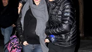 Zatem ko sta bila par skoraj tri leta, sta se Victorijin angelček in Orlando zgo