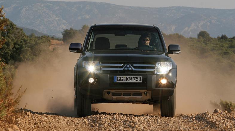 mitsubishi pajero