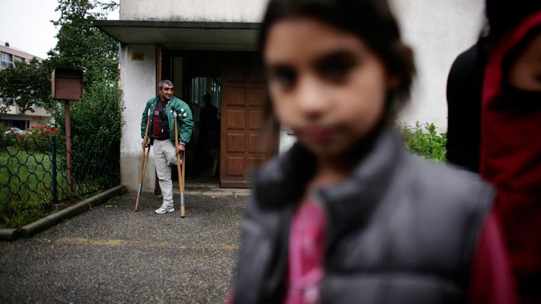 67 odstotkov Romov v Sloveniji ni bilo nikoli zaposlenih.