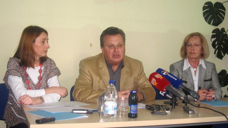 “Najmlajši uporabnik programa je star 14 let, najstarejši pa 39,” so povedali na