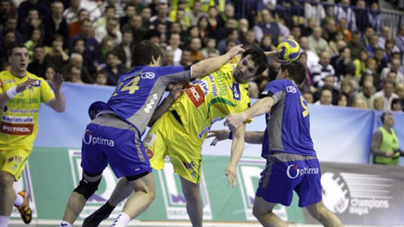 Minuli vikend so Celjani doma za tri gole izgubili proti Zagrebu.